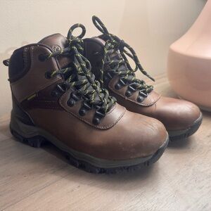 Magellan Outdoors Kids Hiking Boots Boys Sz 3 D